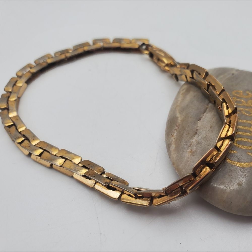 Artisan Gold toned cuban‎ link bracelet
